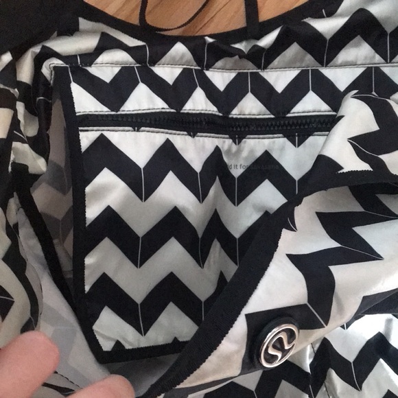 Lululemon Large Yoga Bag - Picture 4 of 4